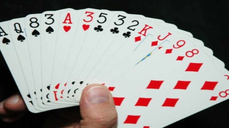 Hướng dẫn cách chơi game bài tiến lên miền nam